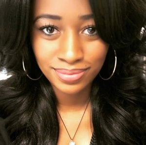 Meet your Posher, Sherie